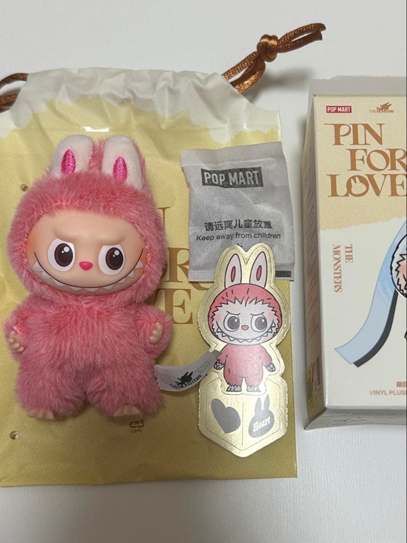 イニシャルラブブ PIN FOR LOVE ハート シークレット LABUBU