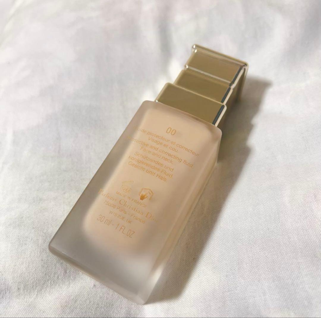Dior プレステージ ホワイト ル プロテクターUVミネラル BB 00