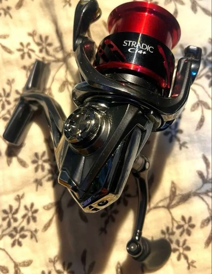 A*様 【美品】シマノ ストラディック C2500S スピニングリール