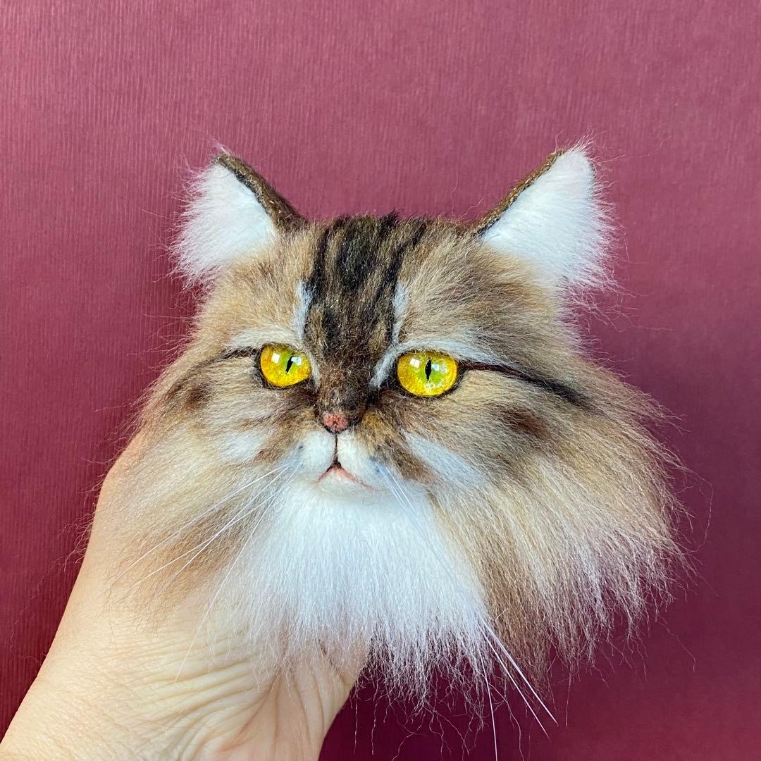 【今月の推し猫】羊毛フェルトブローチ リアルで可愛いペルシャ猫　キャリコ