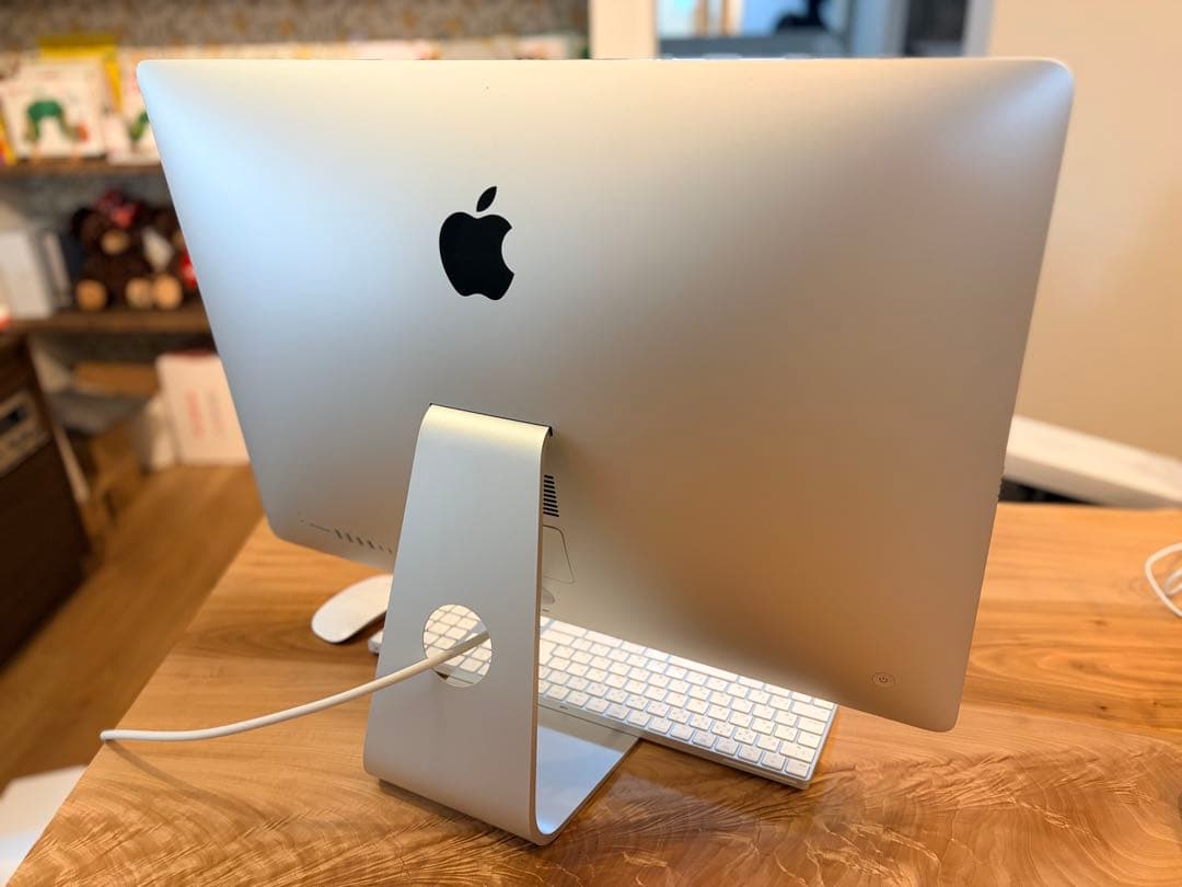 iMac2020 (27-inch,I5,メモリ32GB,HD250GB）