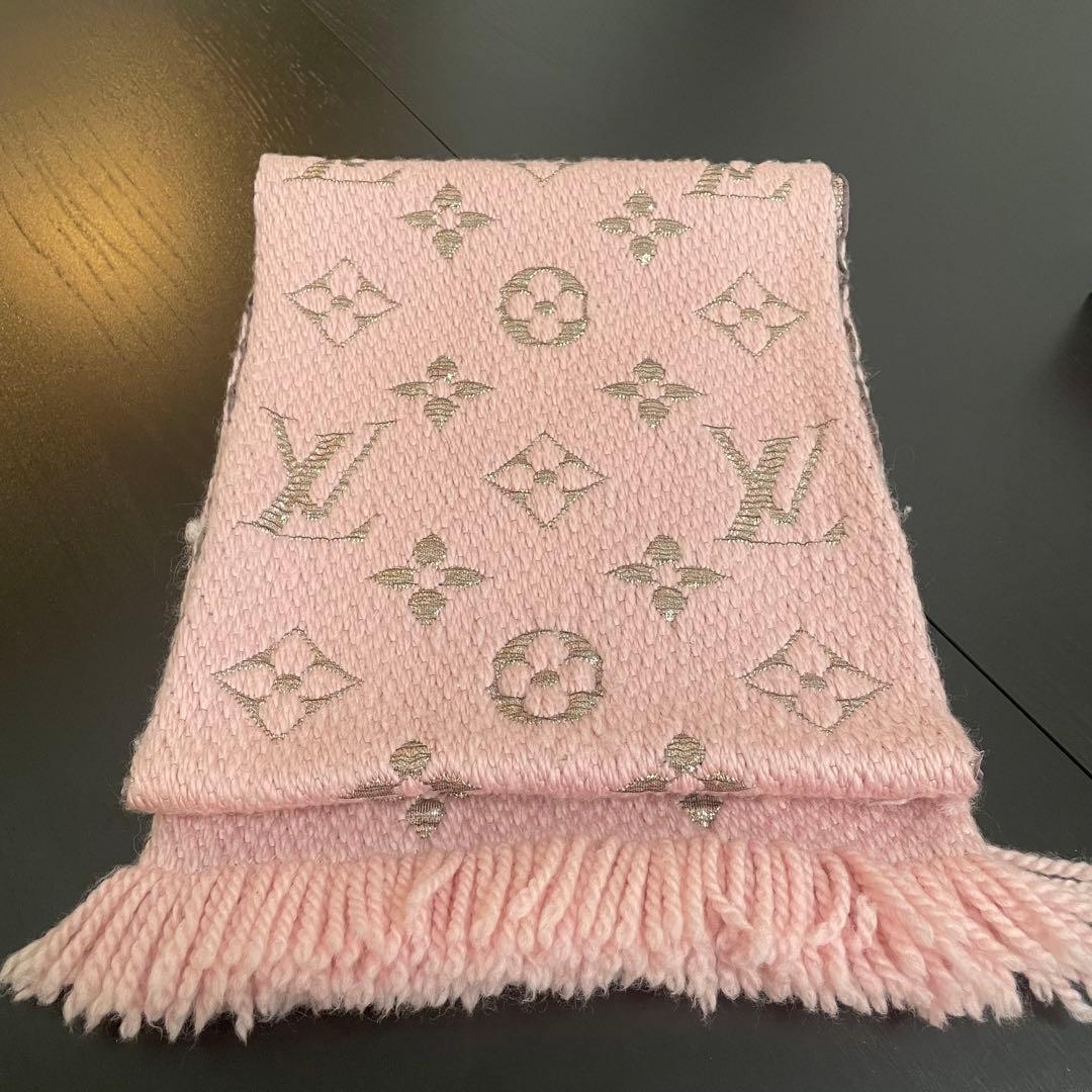LOUIS VUITTON マフラー　ピンク
