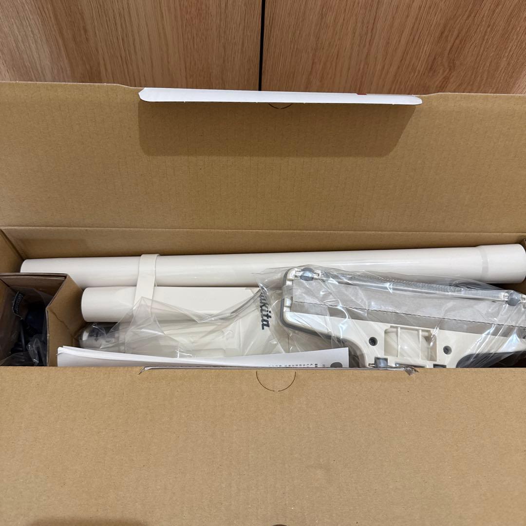 た*ま様 マキタ コードレス掃除機(充電式クリーナー) CL110DWI アイボ