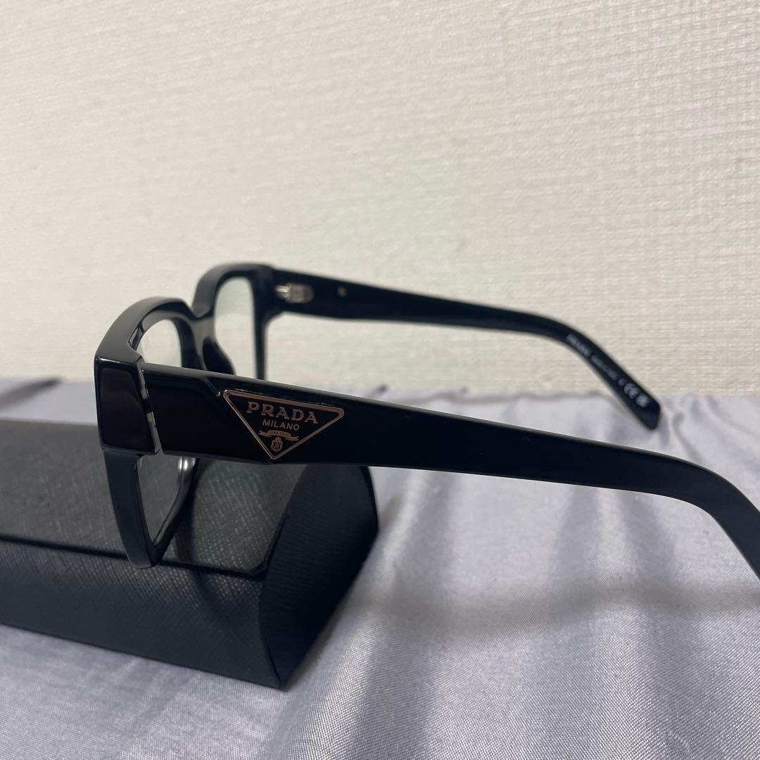 極美品プラダPRADA メガネ三角ロゴ　ケース付き　度なし