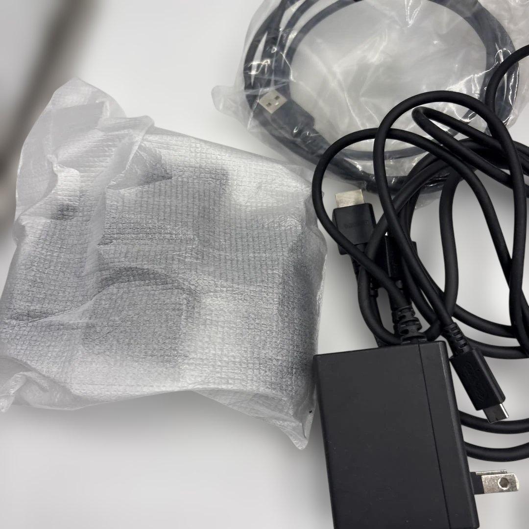 美品　【動作確認済・初期化済】NintendoSwitch本体