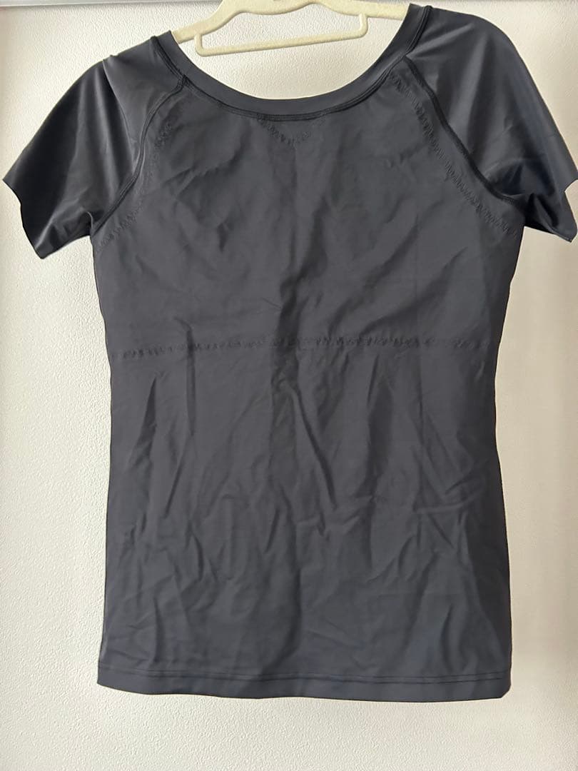 ララスポーツ　グラントイーワンズ　TシャツエマパンプM