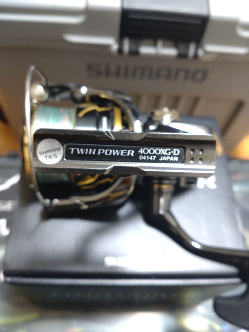 シマノ ツインパワー4000xg 約180㍍1.5号PE付き
