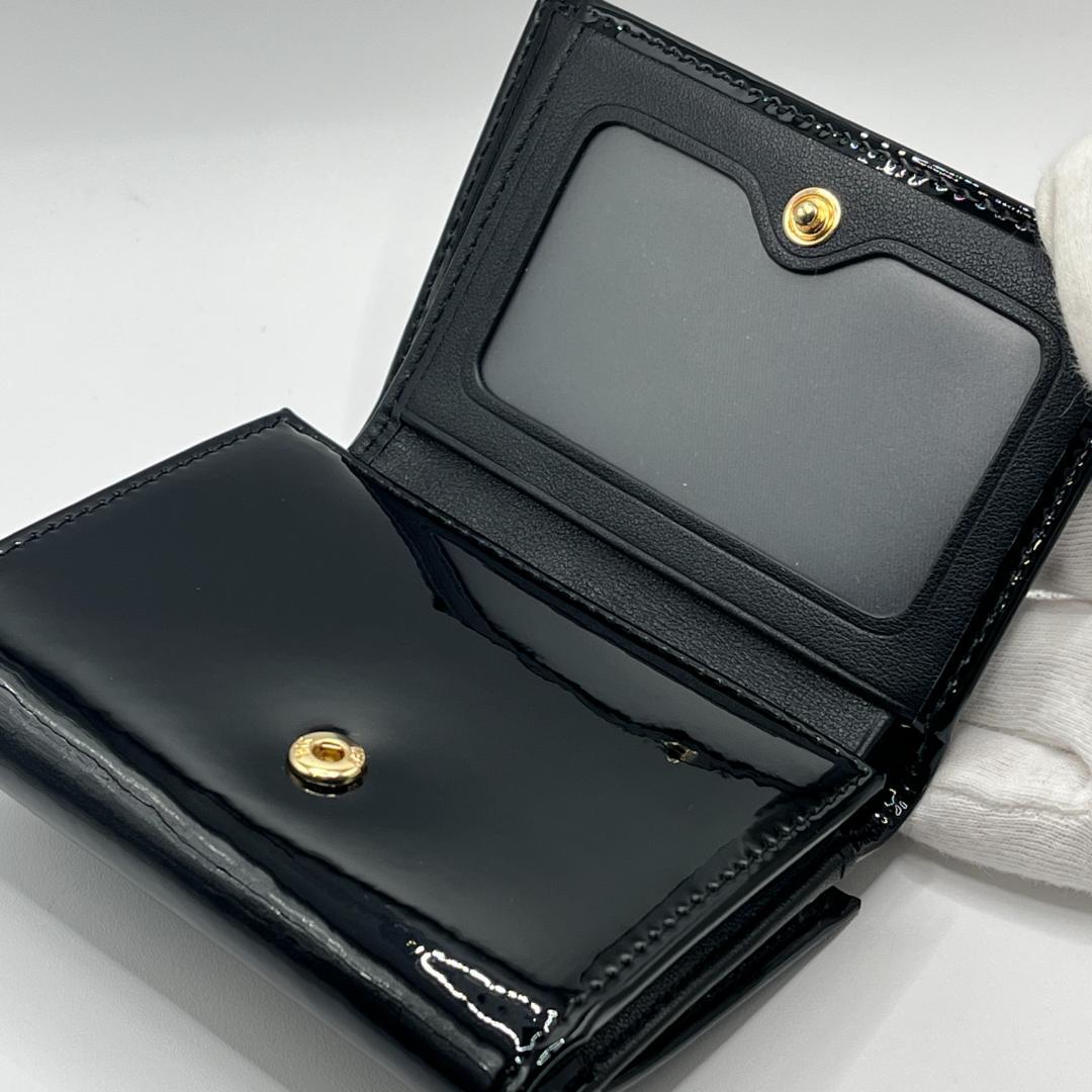未使用 Vivienne Westwood エナメル がま口 折財布 黒ツルツル