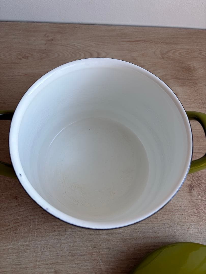 Arabia Finel 1.5L オリーブグリーン　琺瑯鍋