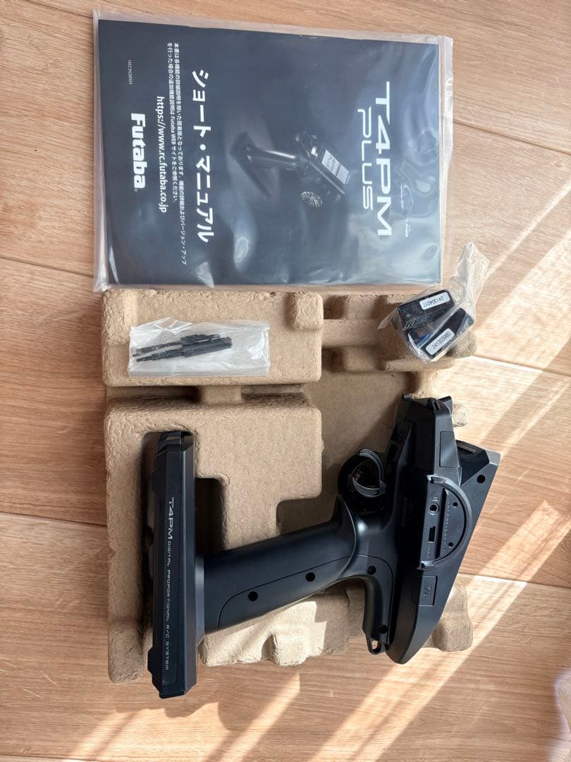 Futaba T4PM PLUS アンテナ内蔵式受信機2台付き