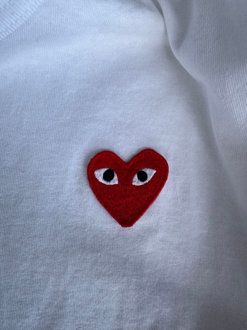 Play Comme des Garcons ハートパッチT