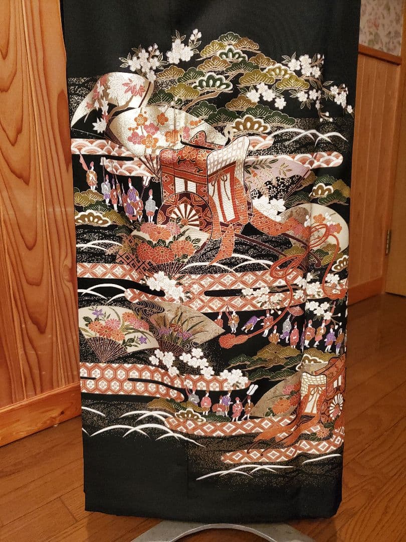黒留袖巻きスカート