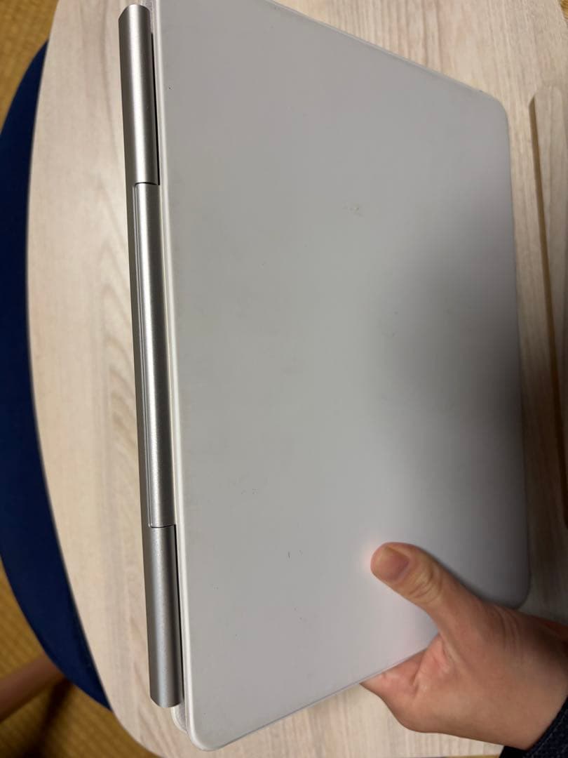 13インチiPad Air（M3）用Magic Keyboard - ホワイト