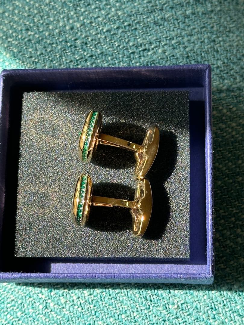 スワロフスキー SWAROVSKI カフス（緑）