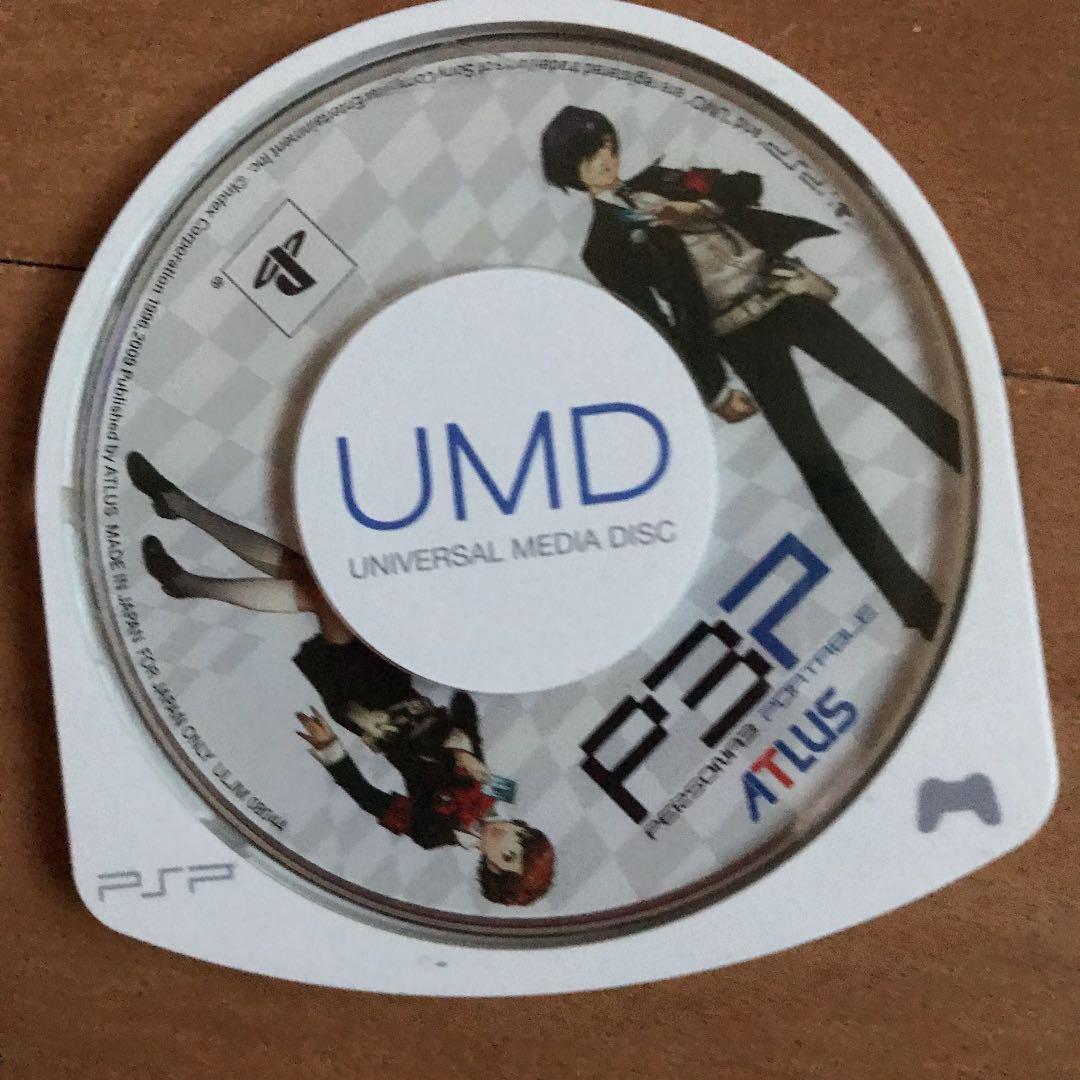 ＰＳＰ本体とケース、ゲームカセット3点セット