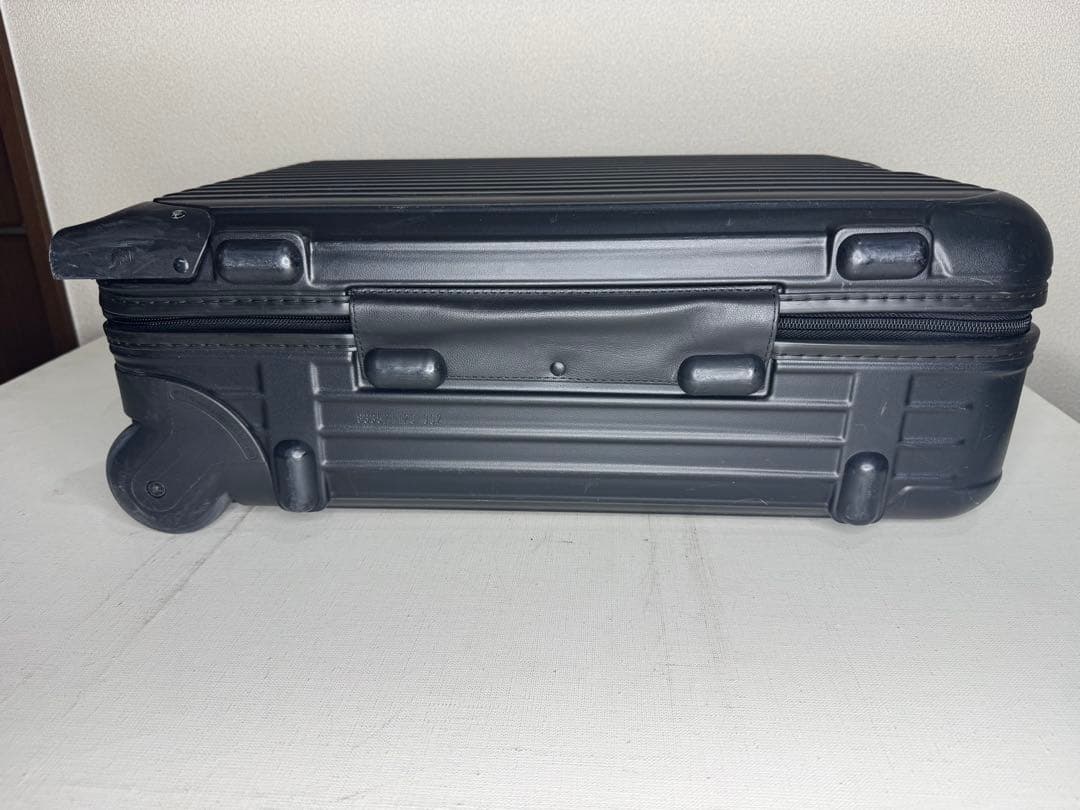 リモワ サルサ 33L 2輪 キャリーケース TSAロック 正規品