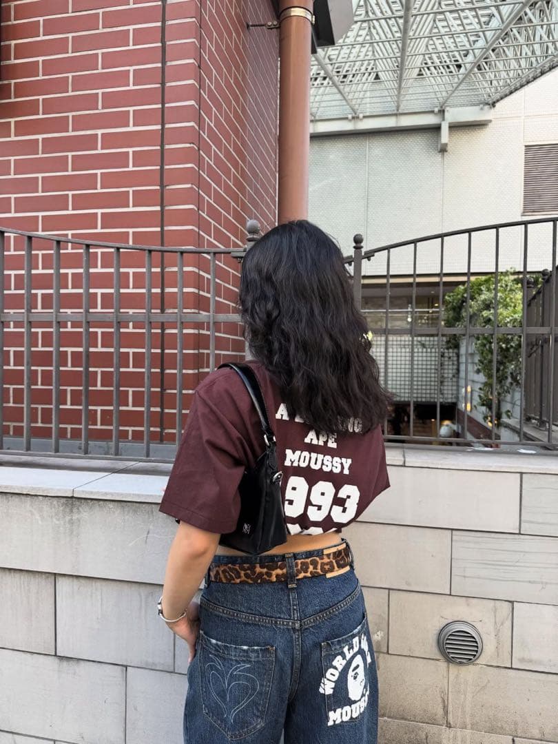 BP/MS COLLEGE PATCH TEE ブラウン