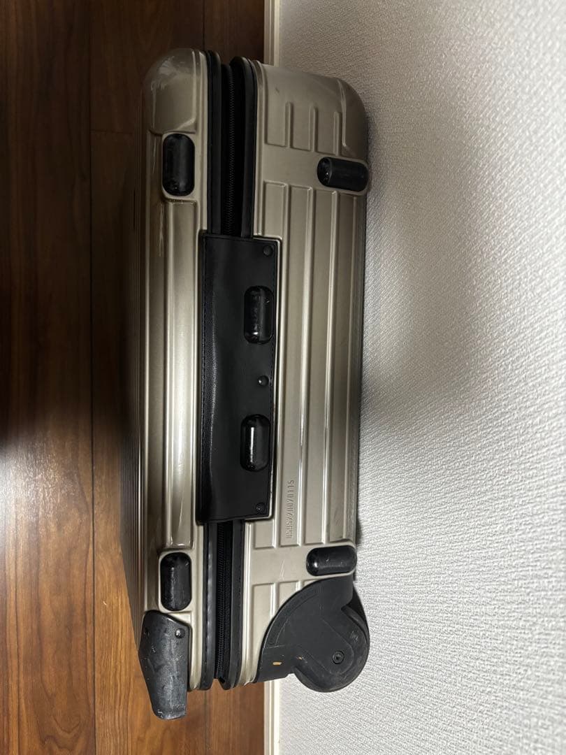 【美品】RIMOWA　サルサ　スーツケース　機内持ち込み　シャンパンゴールド