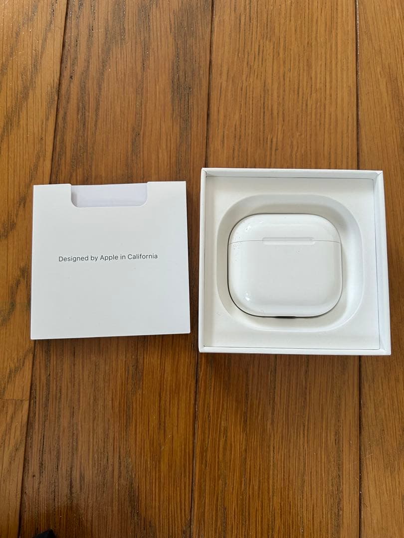 AirPods 4（アクティブノイズキャンセリング搭載）
