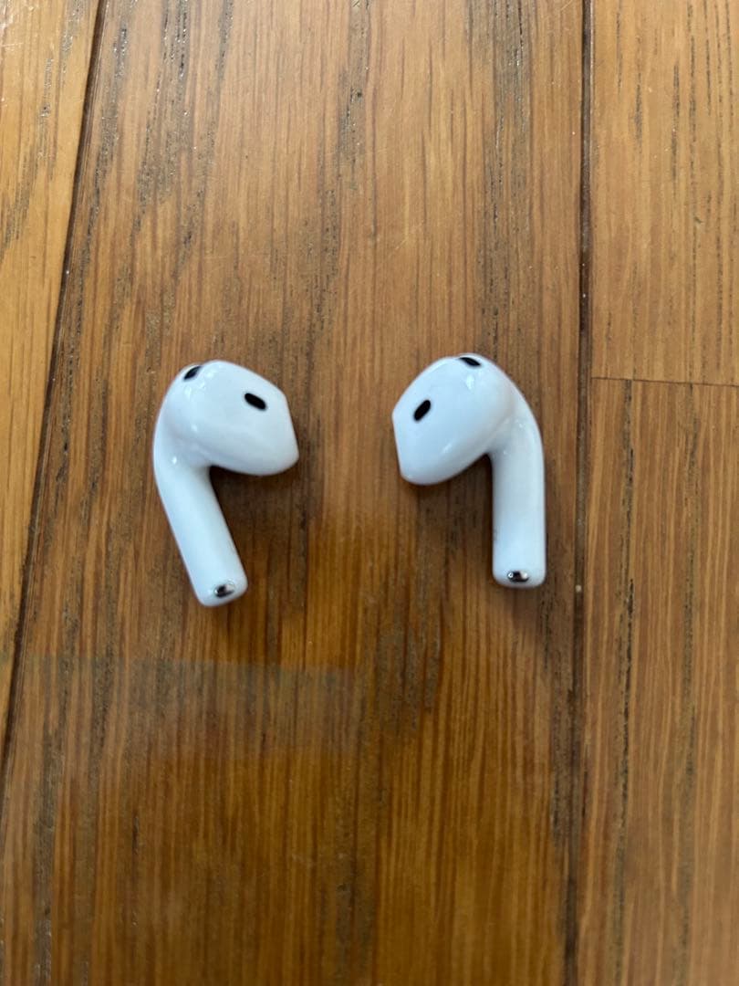 AirPods 4（アクティブノイズキャンセリング搭載）