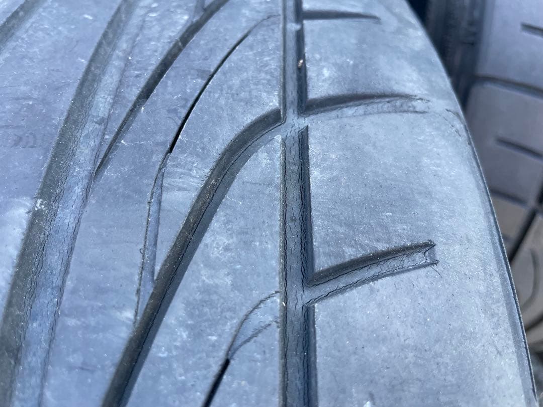 ①中古タイヤ2本セット！225/45R18 ダンロップ ディレッツァDZ101