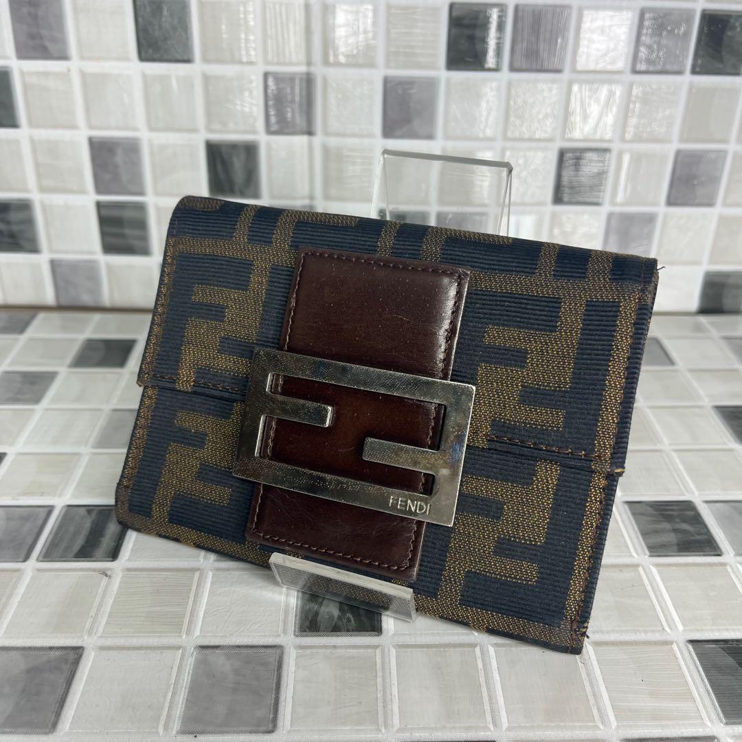 FENDI フェンディ 財布 三つ折り財布