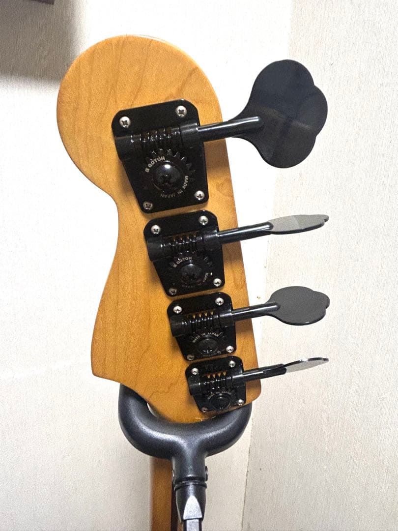 美品Fender Japan ベースギターPB-43. BLK custom
