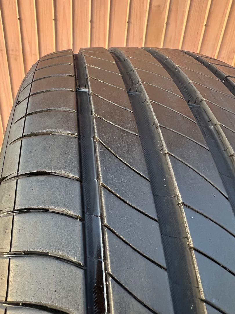 高級　2024年製　225/50R18 1本　C-HR ヴェゼル　エスティマ