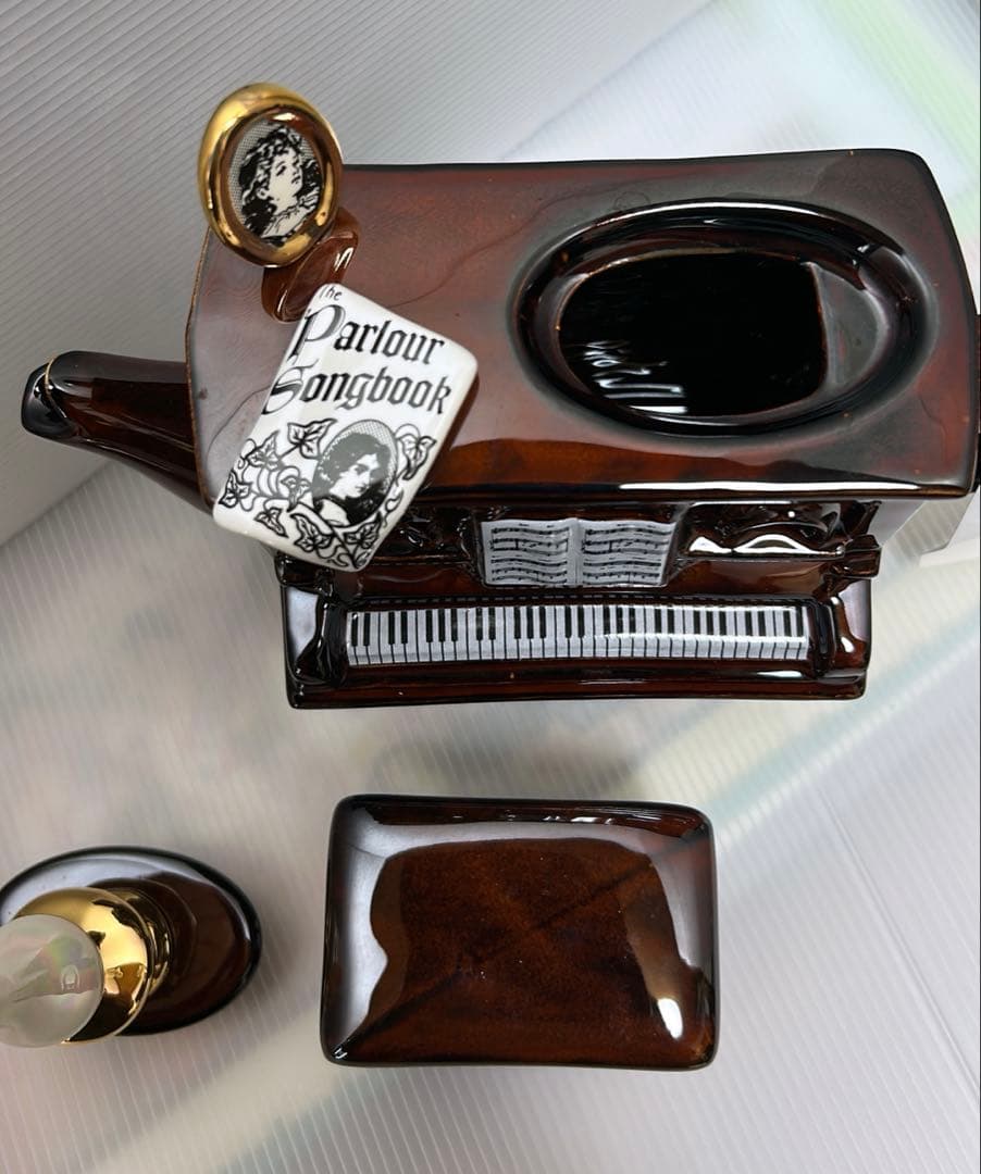 ピアノ型ティーポット　ティーポタリー社　イギリス製　The Teepottery