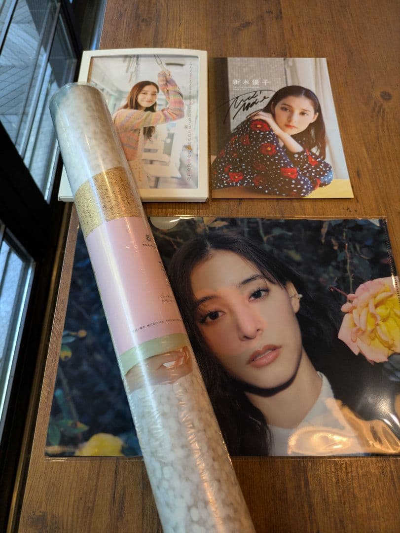 新木優子 オフィシャルカレンダー2026　イベント限定直筆サイン入り