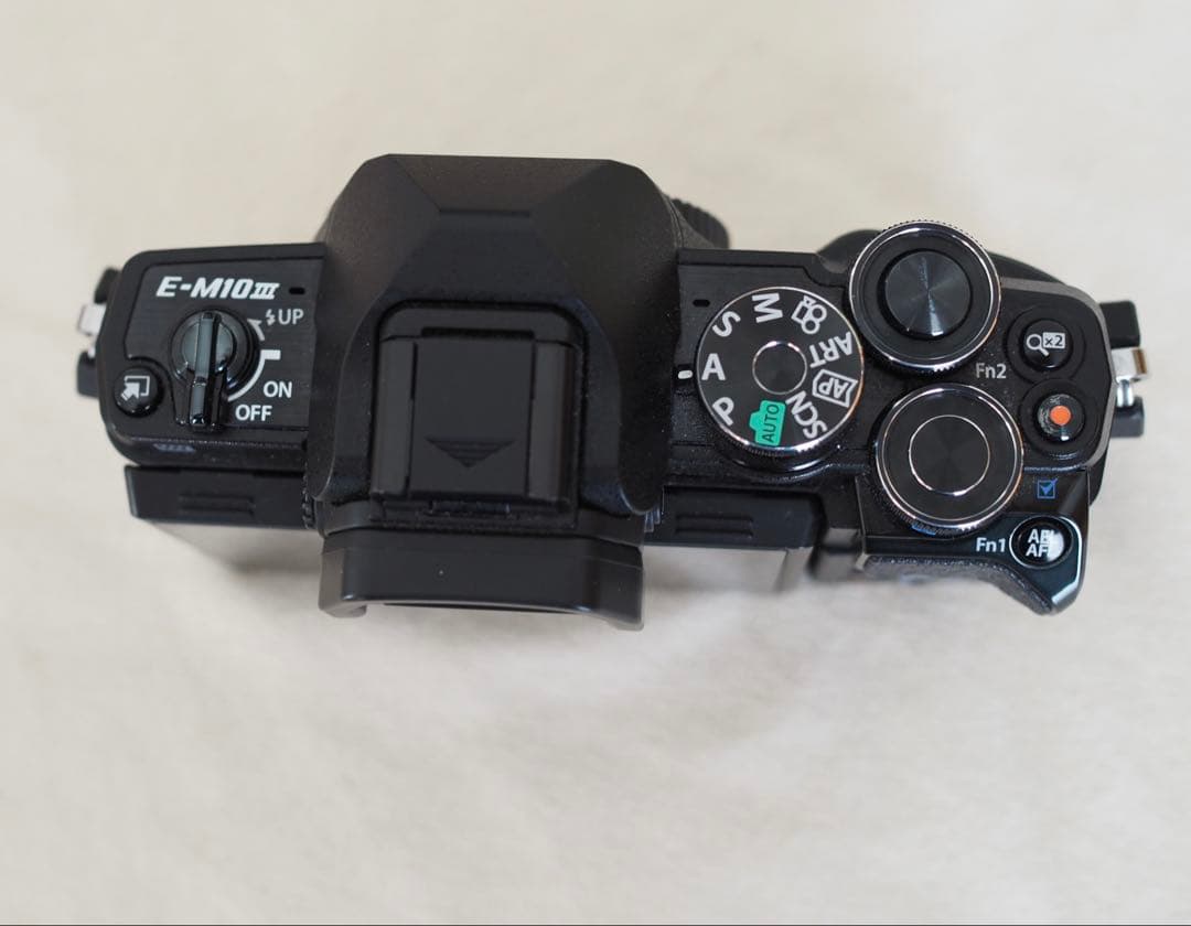 弓　OM-D E-M10 MarkⅢ シャッター回数3849 美品