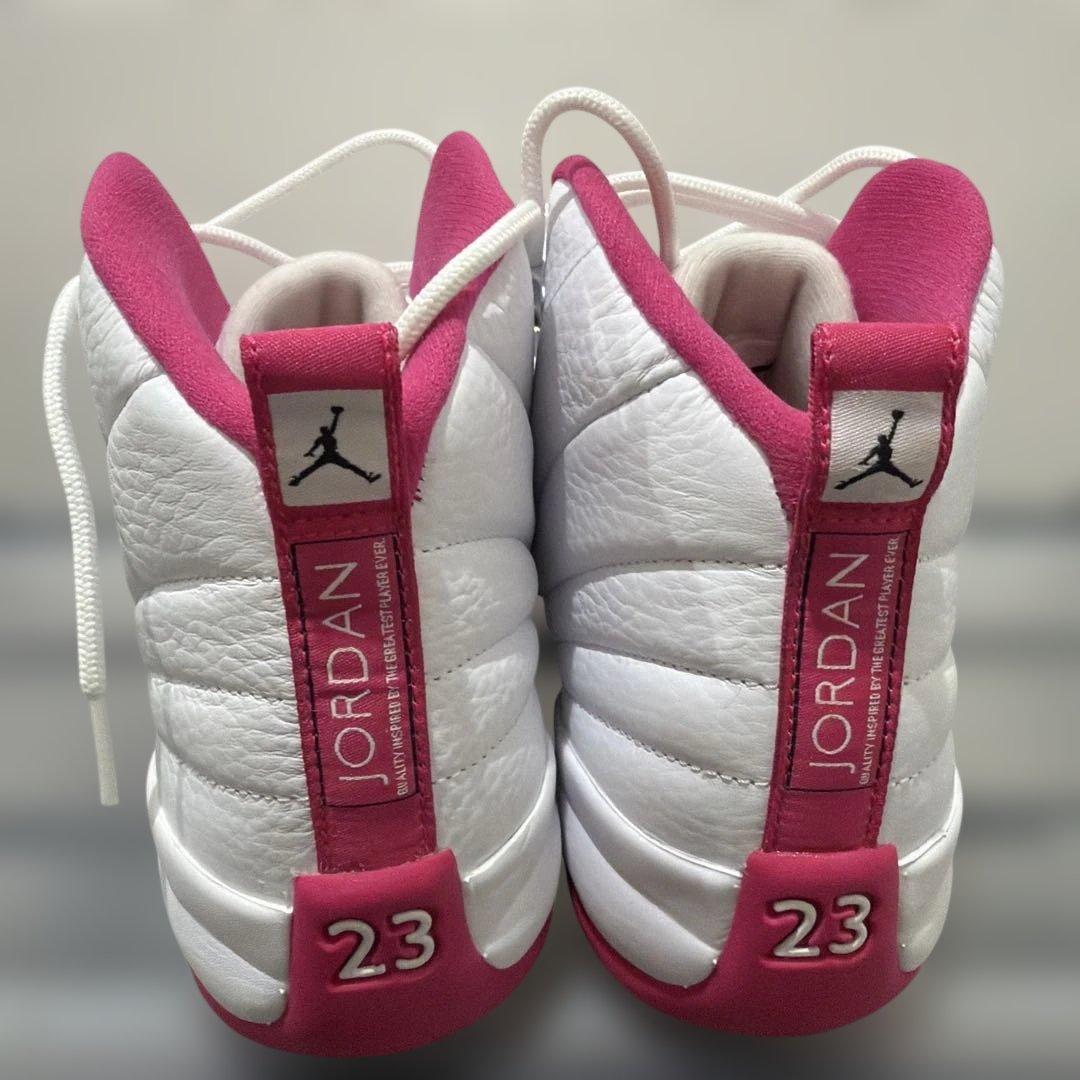 AIR Jordan 12ホワイト/ピンク スニーカー