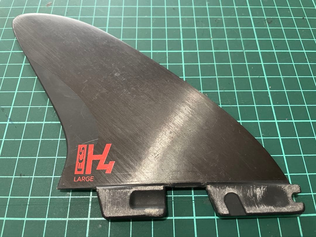 FCS2 FIN エフシーエスフィン H４ Carbon Lトライ センターのみ