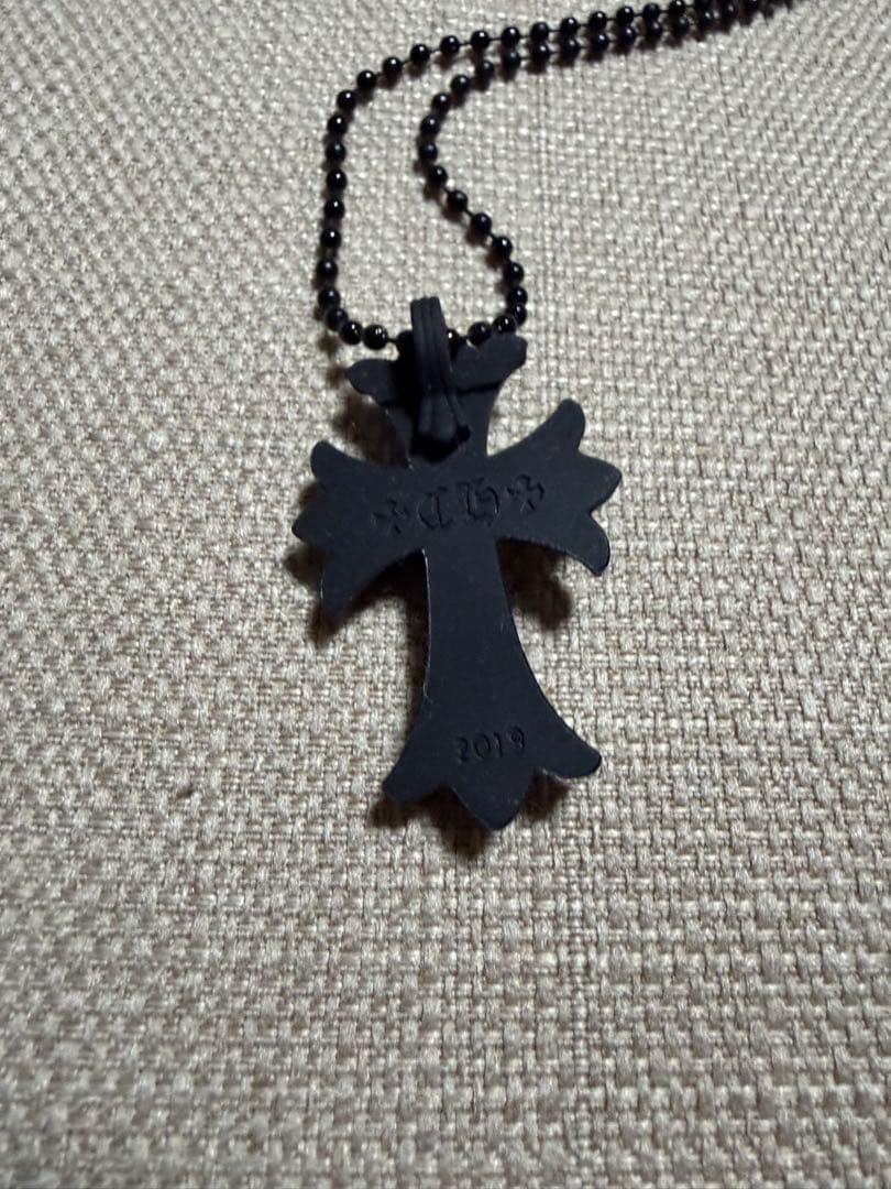 CHROME HEARTS ラバークロスネックレス(ブラック)