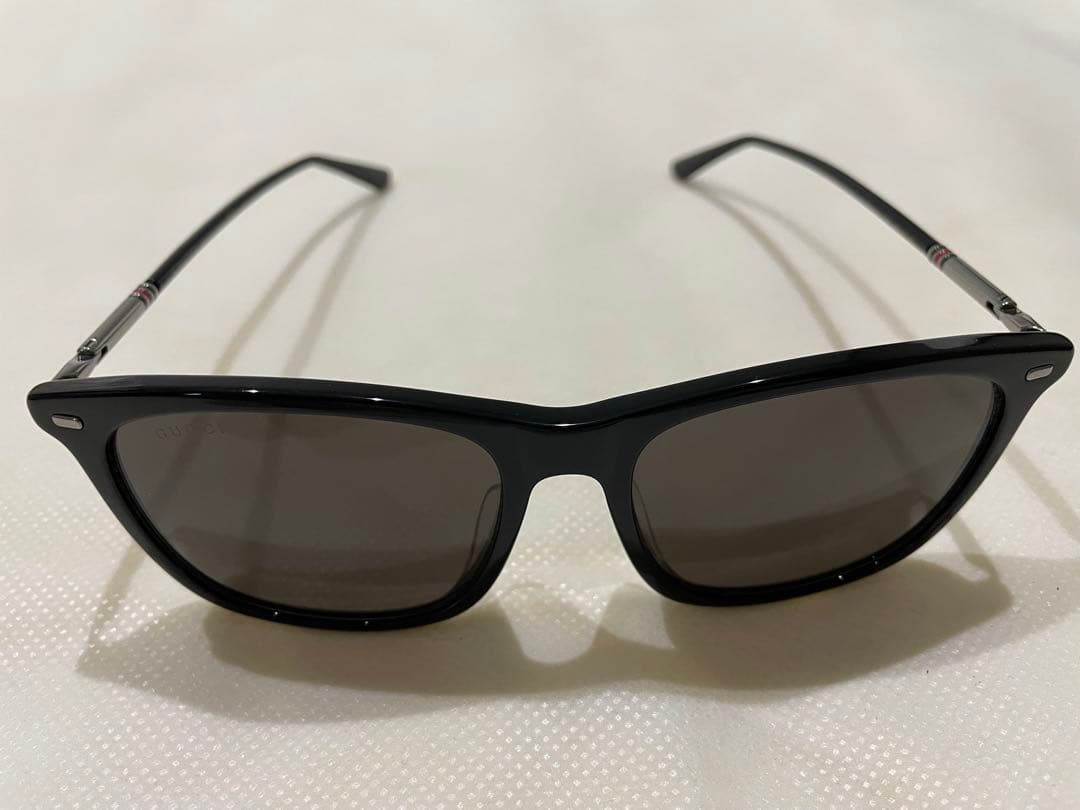 美品　グッチ　サングラス　未使用