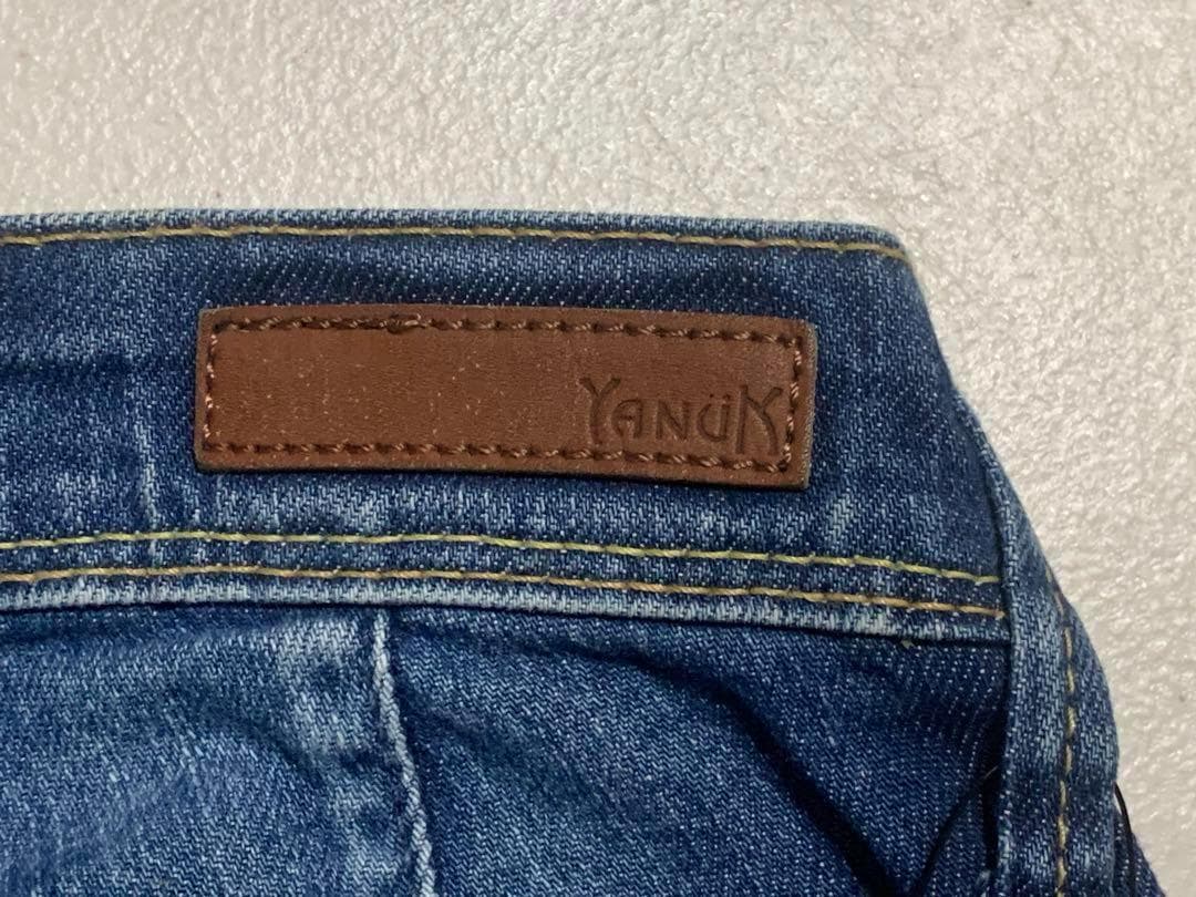 新品【ヤヌーク】ブーツカットデニム 23 定価¥25300