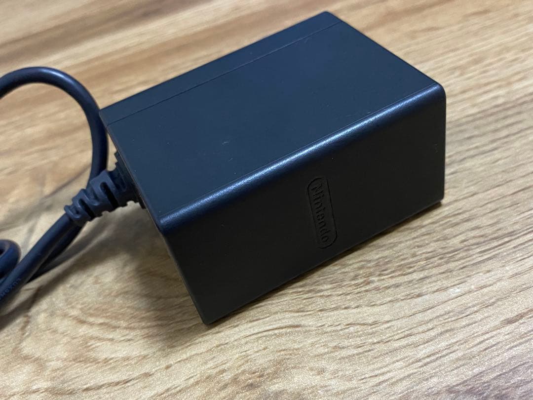 Nintendo Switchグレー　本体　充電スタンド　SDカード付き