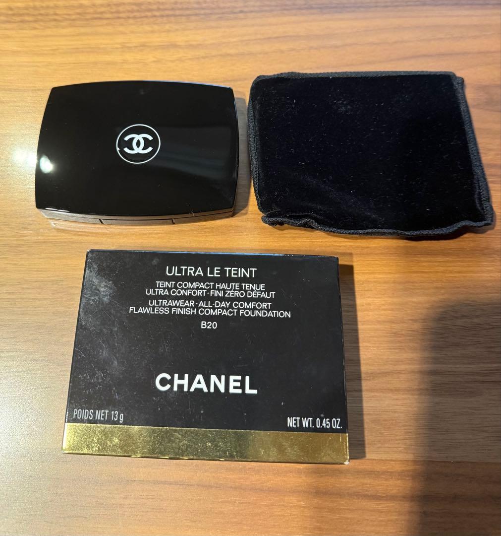 CHANEL ウルトラ　ル　タン　コンパクト　B20