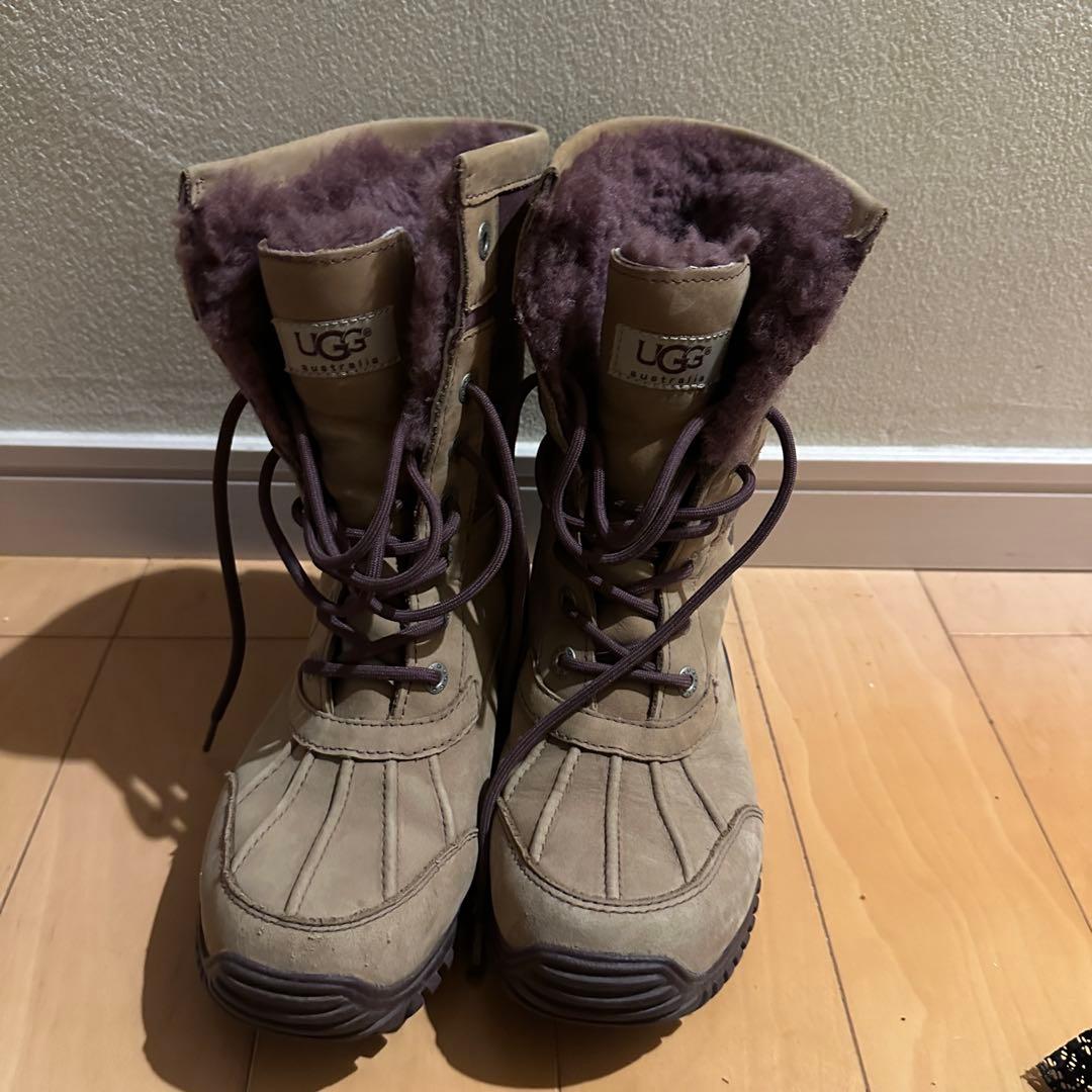 アグ UGG アディロンダック2 防水 ビブラムソールレースアップ スノーブーツ