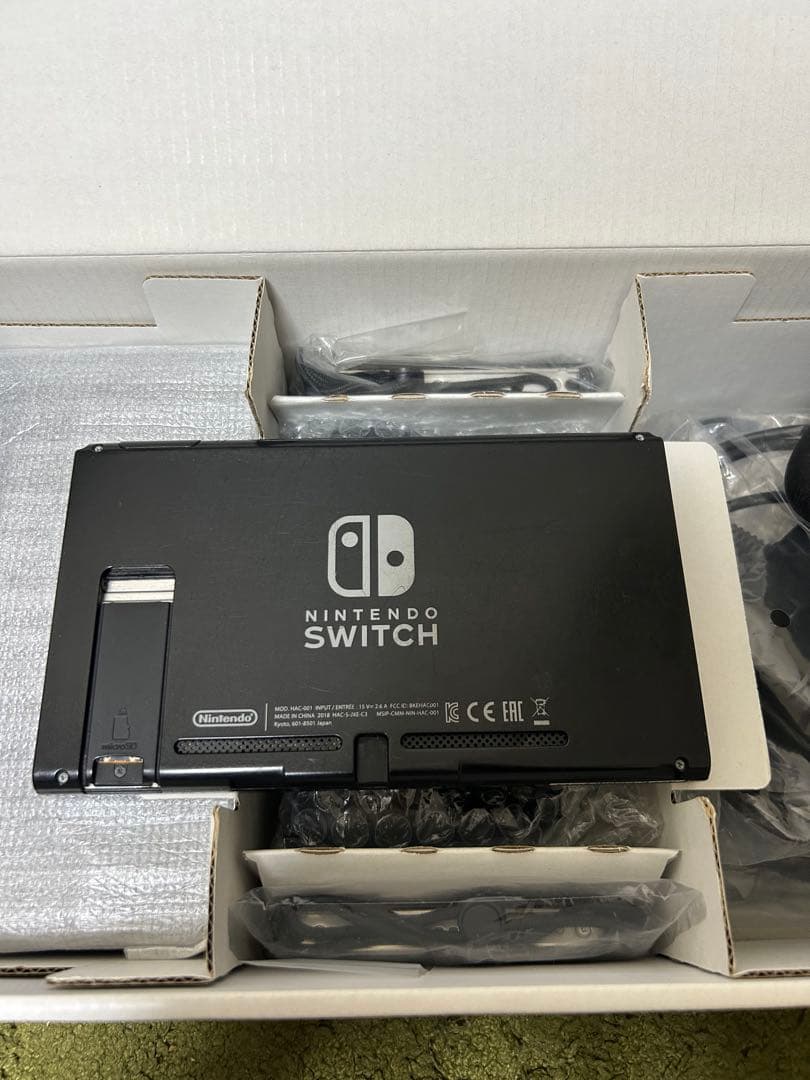 雄*村様 Nintendo Switch 本体 赤/青 Joy-Con付き&周辺