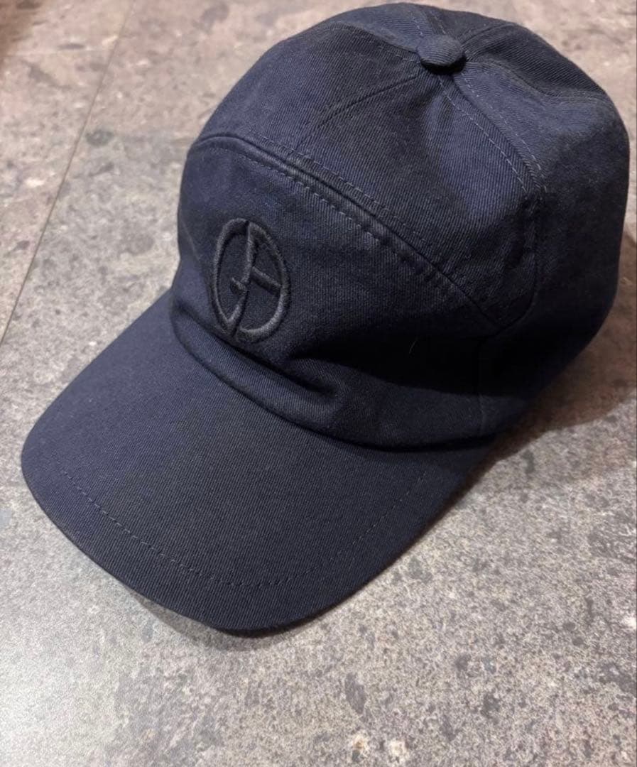 ジョルジオアルマーニ　EXCLUSIVE EDITION キャップ　ネイビー　M