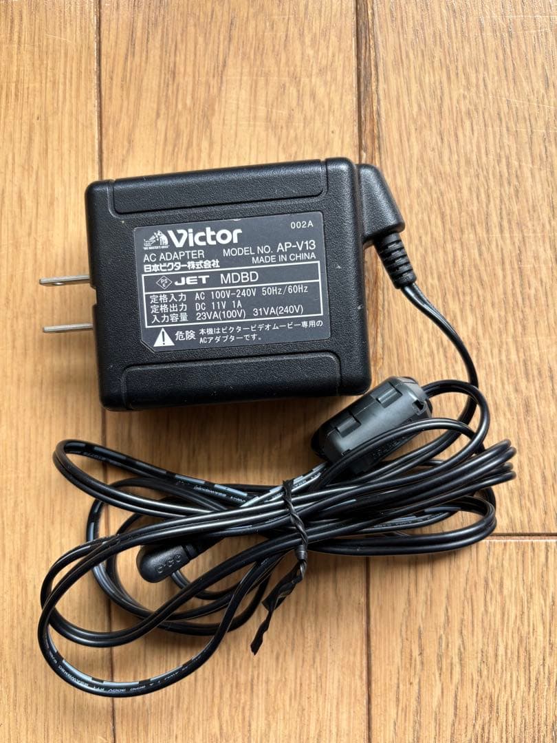 Victor minidvビデオカメラ ACアダプター、リモコン付き