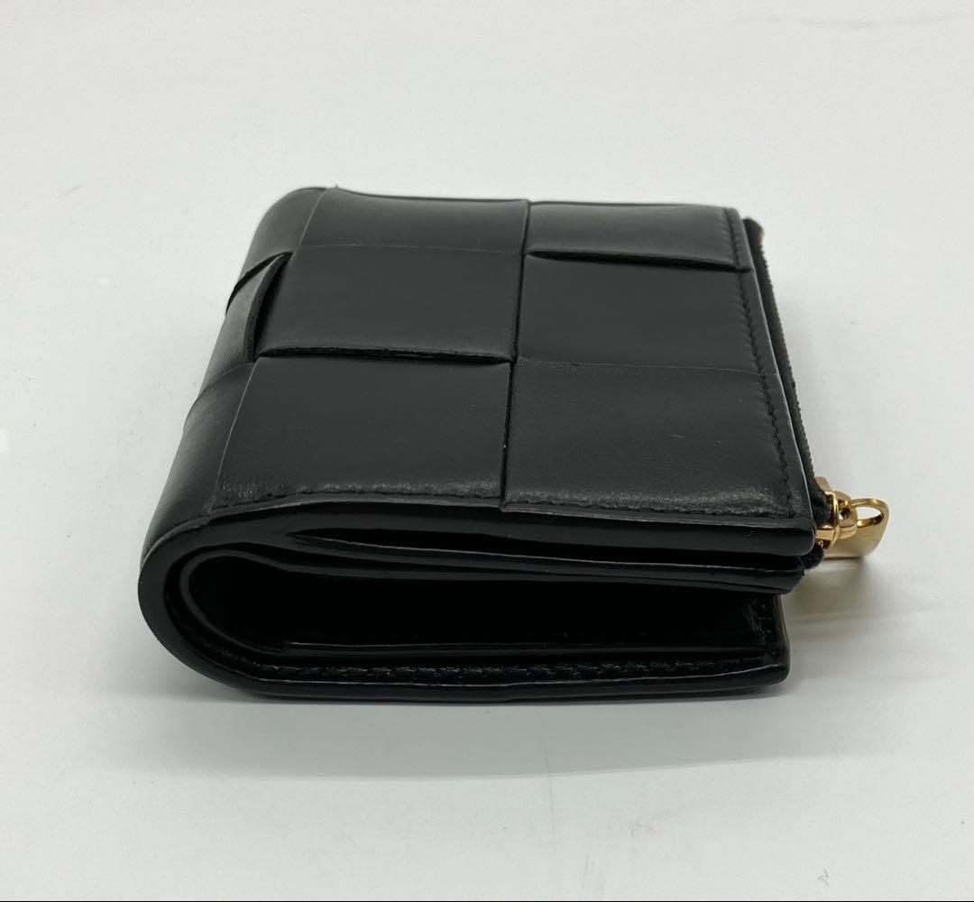 ⭐️極美品 ボッテガ ヴェネタ カセット イントレチャート 二つ折り財布 ブラック
