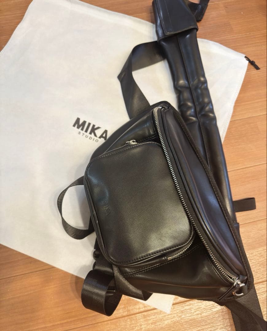【ほほ新品】MIKA STUDIO ブラック 抱っこ紐スリングバッグ