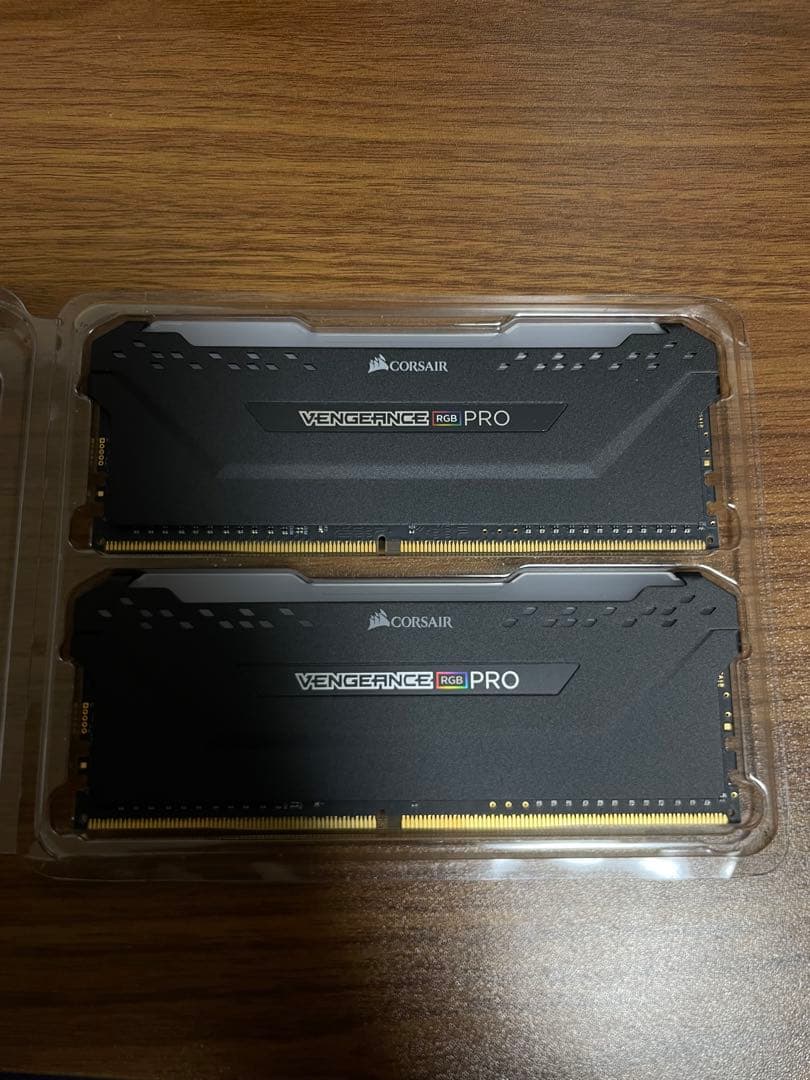 メモリー CORSAIR VENGEANCE RGB PRO DDR4 16GB 3200