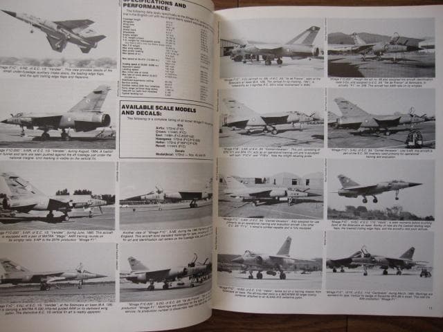 洋書 Dassault Mirage F1 Aerofax Minigraph 17
