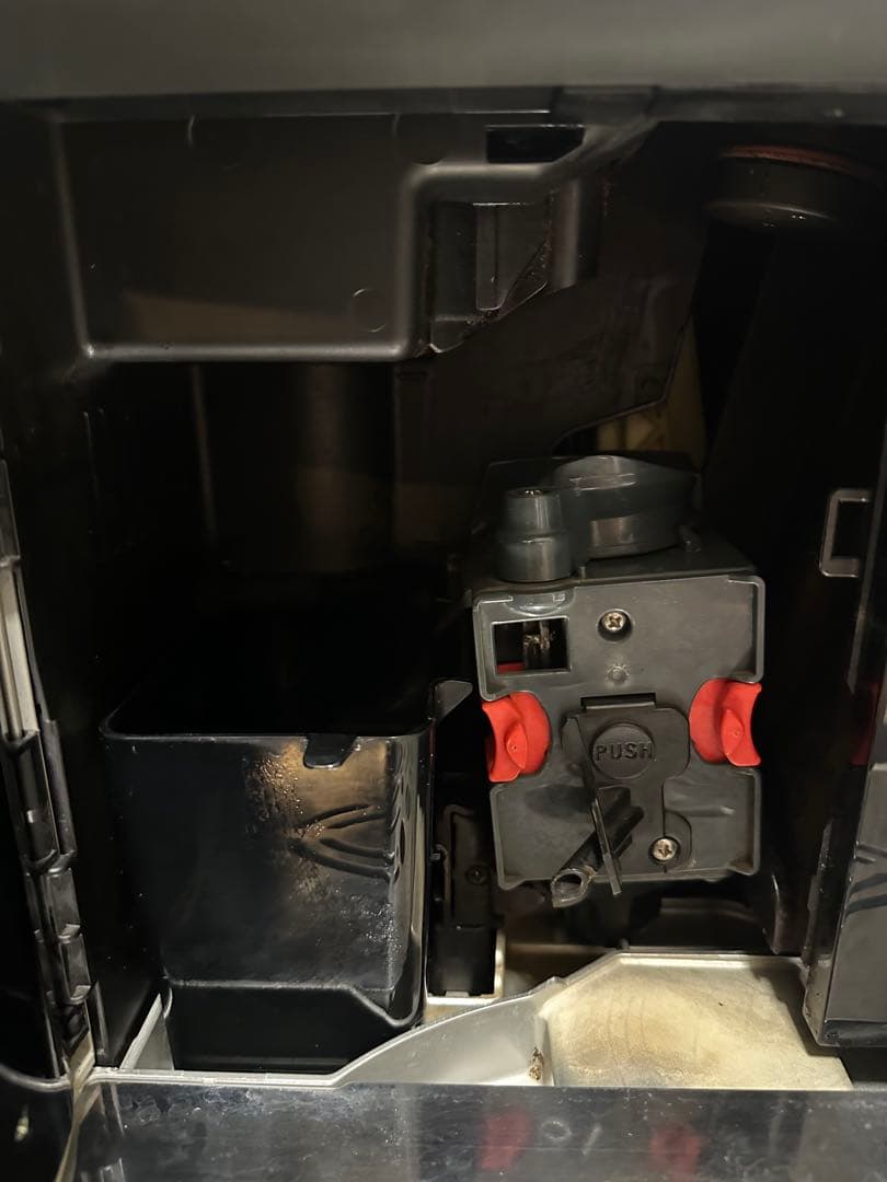 デロンギ マグニフィカ ESAM03110S 全自動エスプレッソマシン