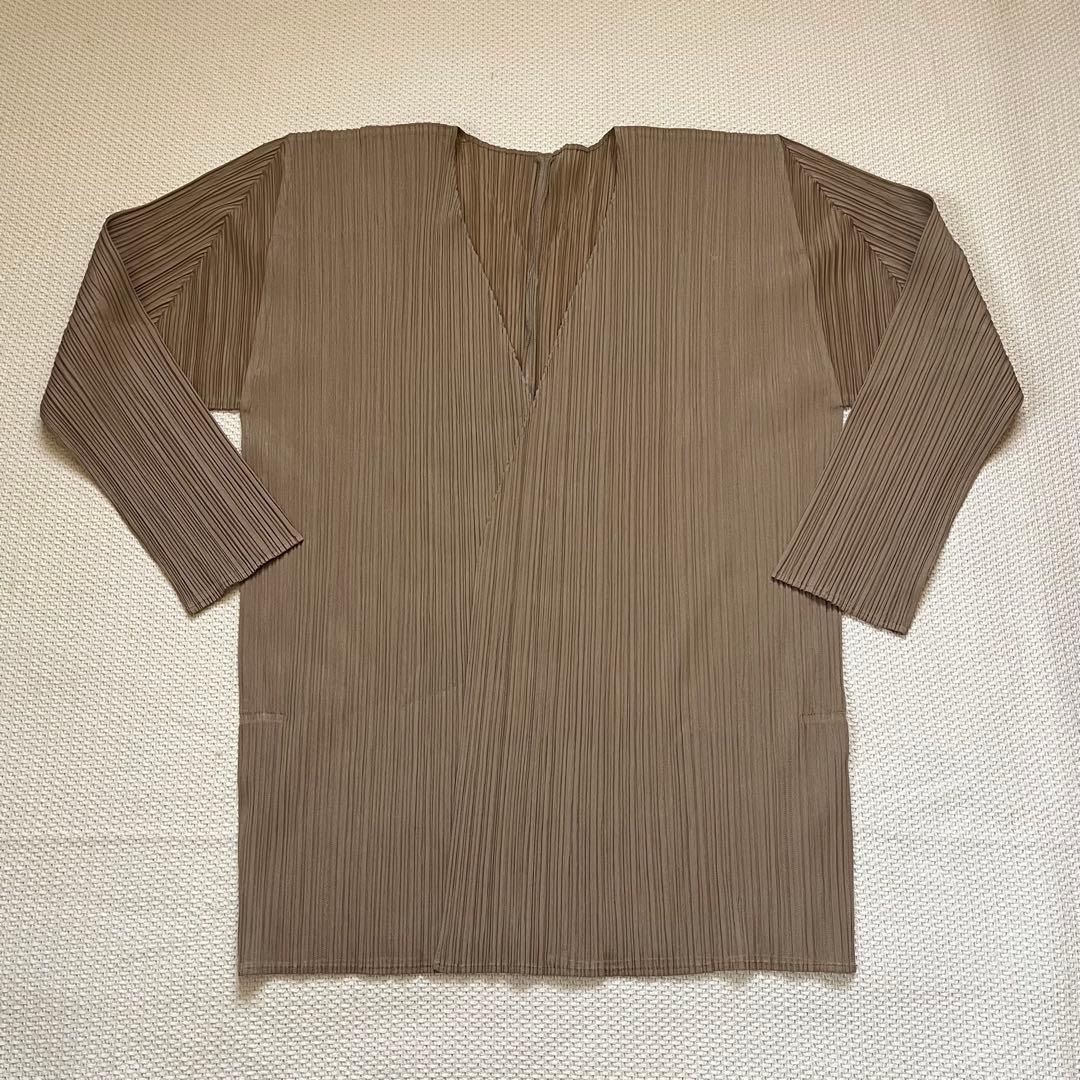 ISSEY MIYAKE イッセイミヤケ　カーディガン　ベージュ　ブラウン系