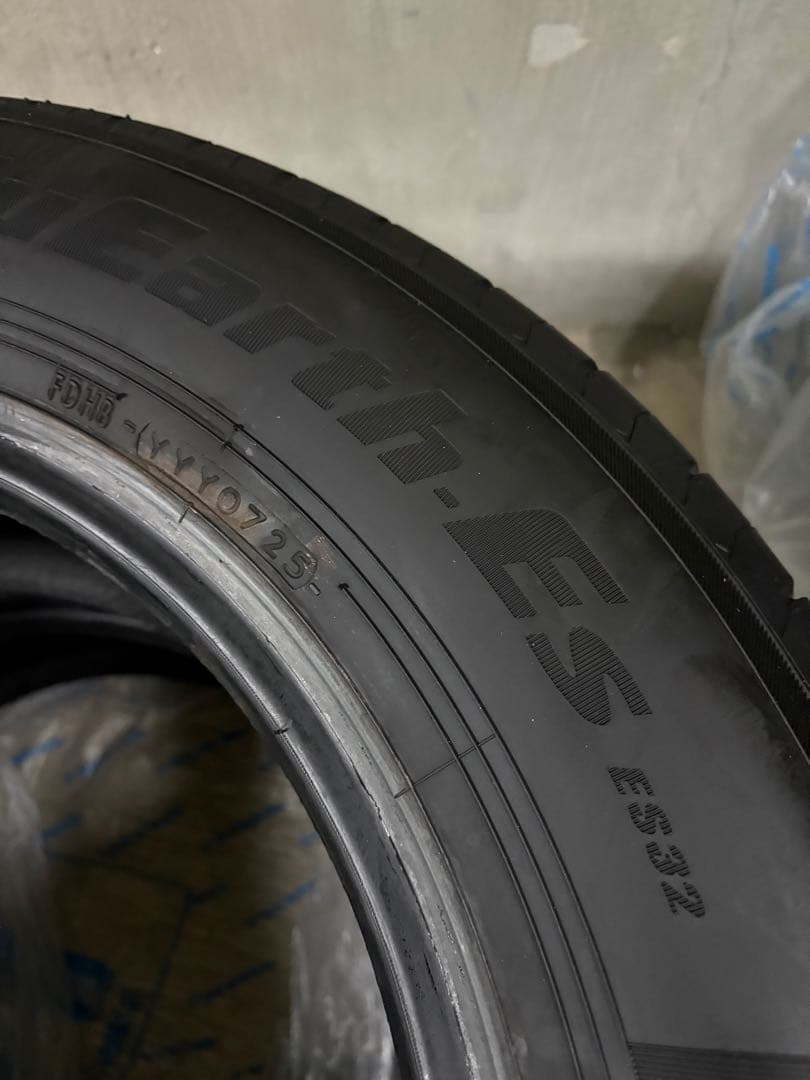 ヨコハマ　ブルーアースES ES32サマータイヤ 215/65R16 4本セット
