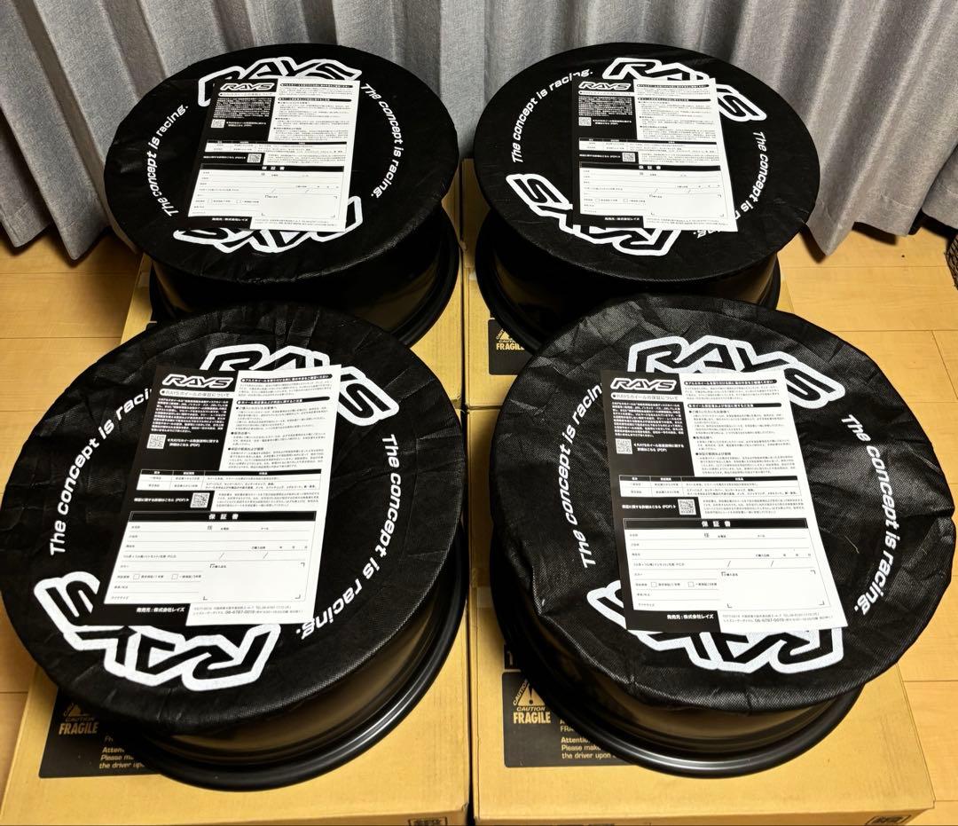 レイズボルクレーシングZE40X 8.5J -10 FACE-3 BT【鍛造】